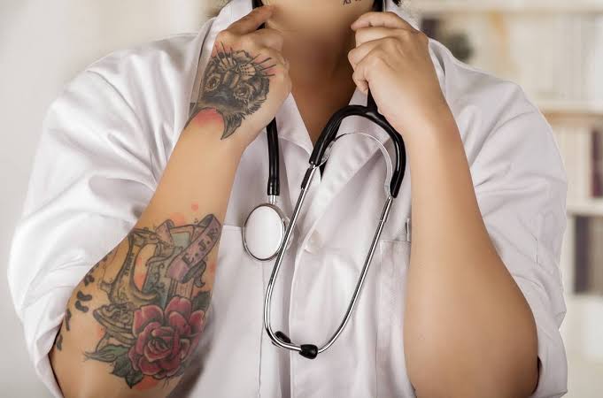 Can doctors have tattoos in South Africa - TeMaRo™